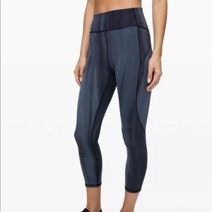 Lululemon In Movement Crop 23” Linear Spray Dye 6